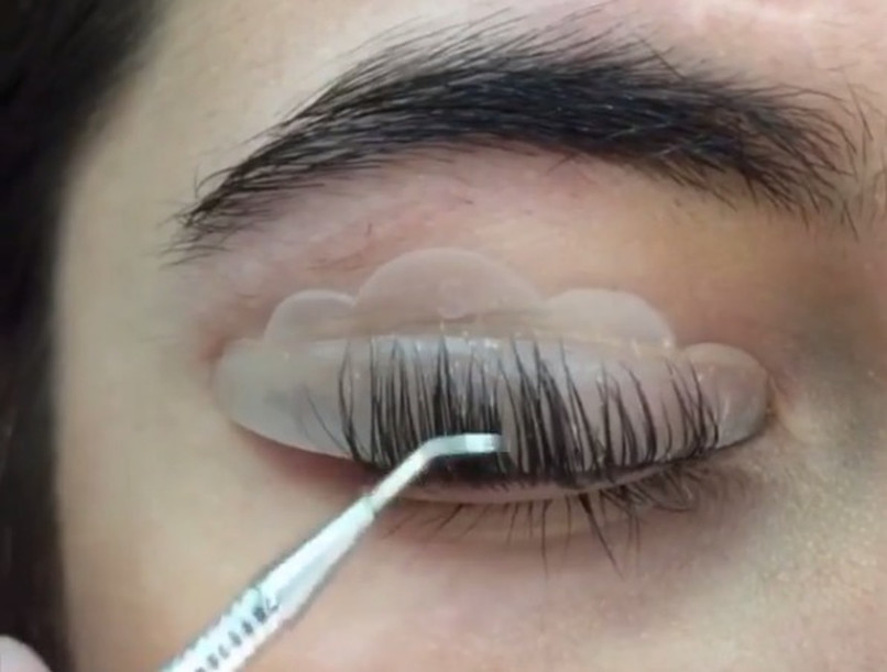 En quoi consiste la Permanente des Cils?